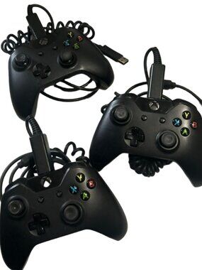 Microsoft Xbox Wired Controllers Set of 3 Black